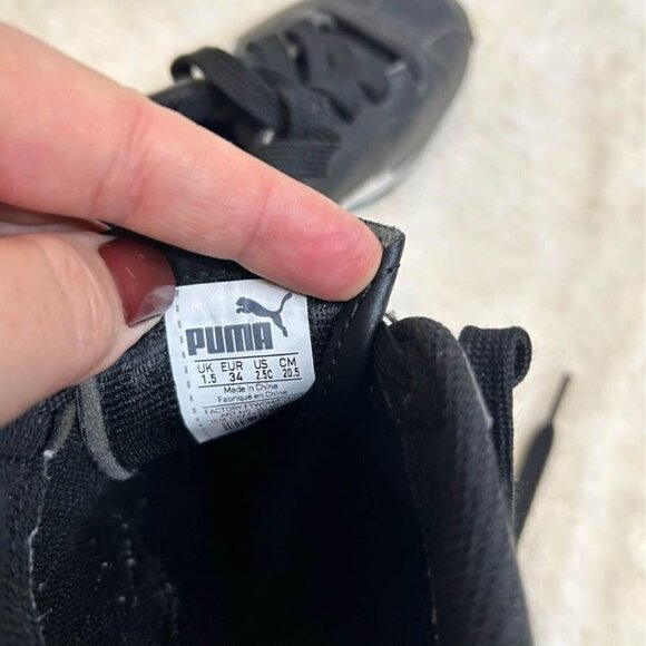 PUMA sneakers. Boys size 2.5. New condition. - Picture 7 of 8